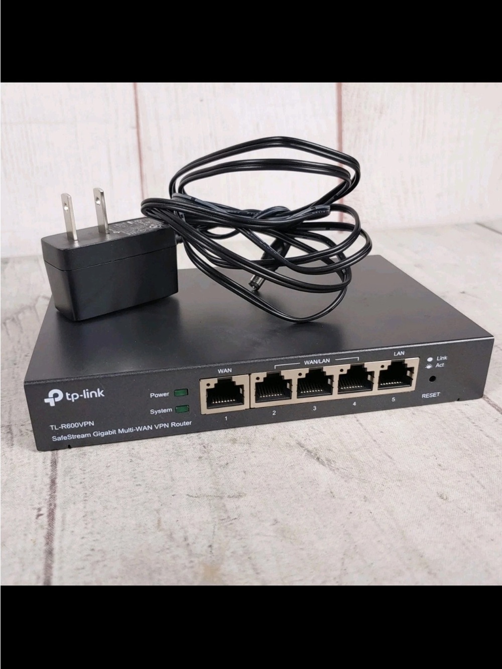 TP-Link Black Multi-WAN Gigabit VPN Router with Power Adapter